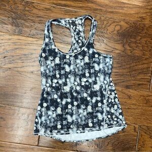 Athleta women’s dotted athletic tank top